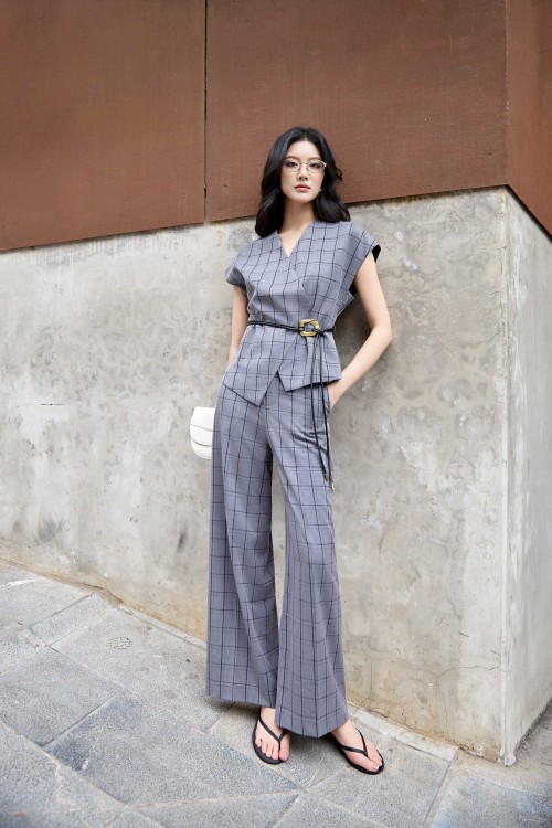 Sixdo Dark Grey Woven Waistcoat With Belt
